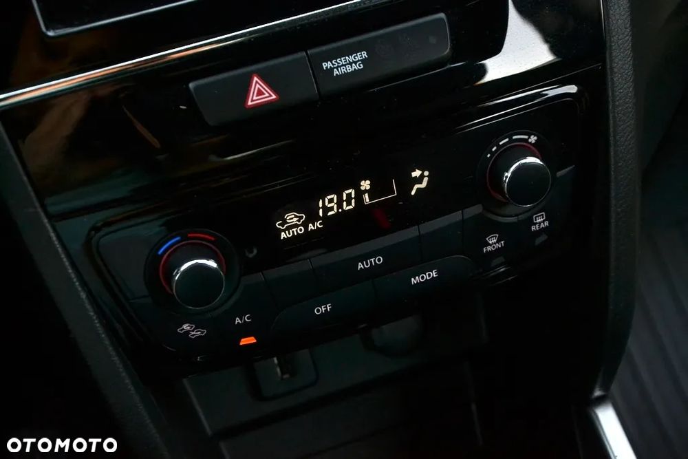 Suzuki Vitara 1.4 Boosterjet SHVS Premium 4WD - 21