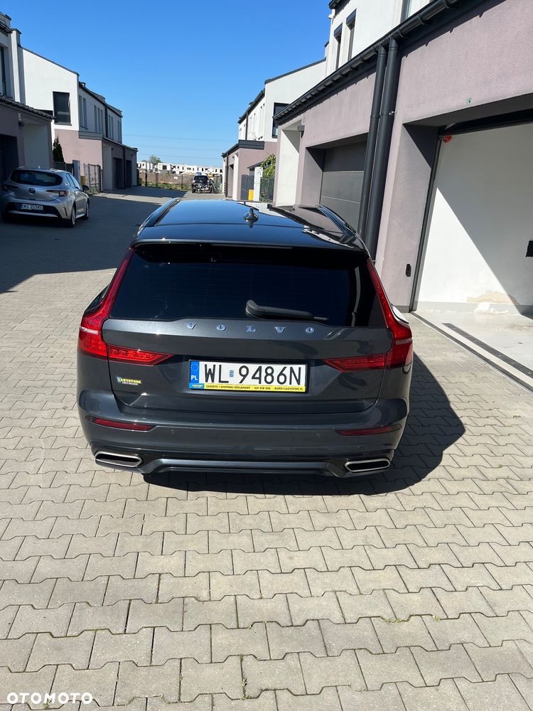 Volvo V60 T4 R-Design - 10