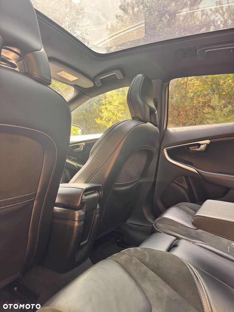 Volvo V40 T2 R-Design Momentum - 8