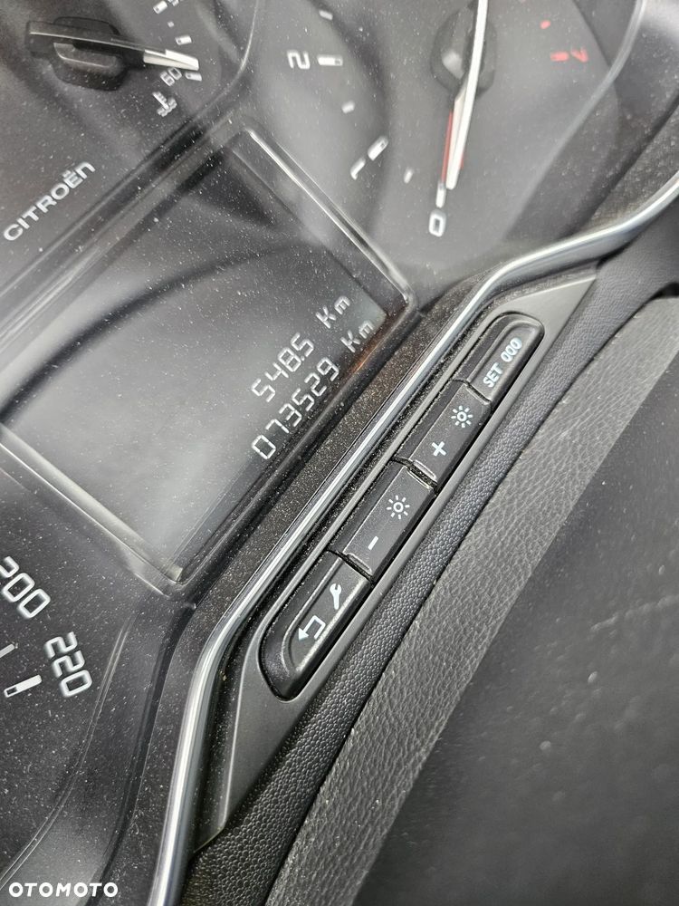 Citroën C3 BlueHDi 100 S&S PLUS - 8