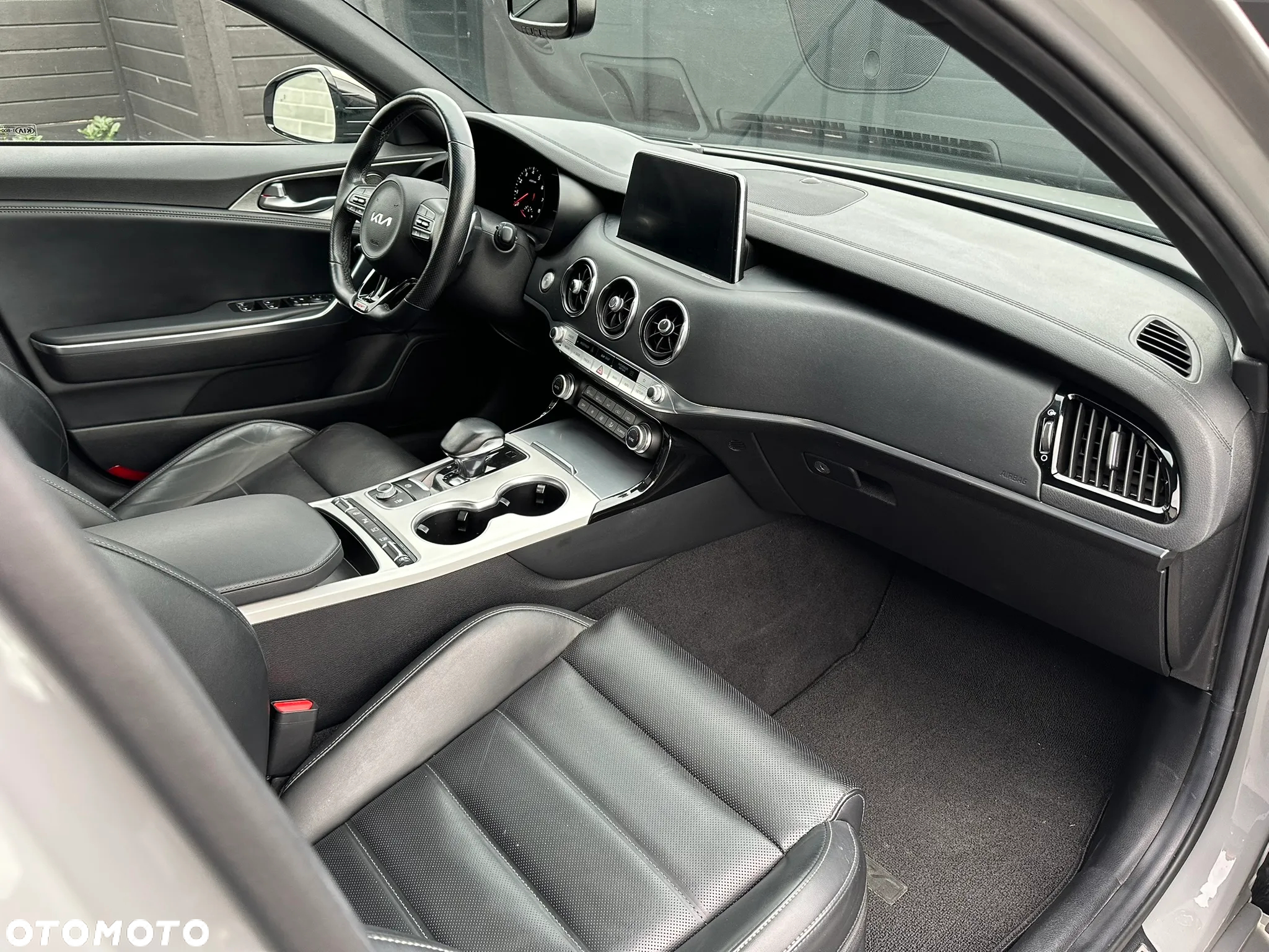 Kia Stinger 3.3 T-GDI V6 GT AWD - 26