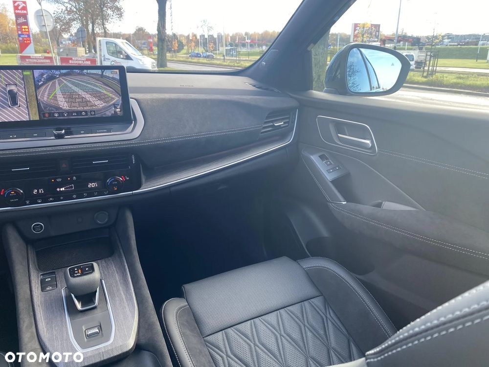 Nissan Qashqai 1.3 DIG-T MHEV Tekna+ Xtronic - 24