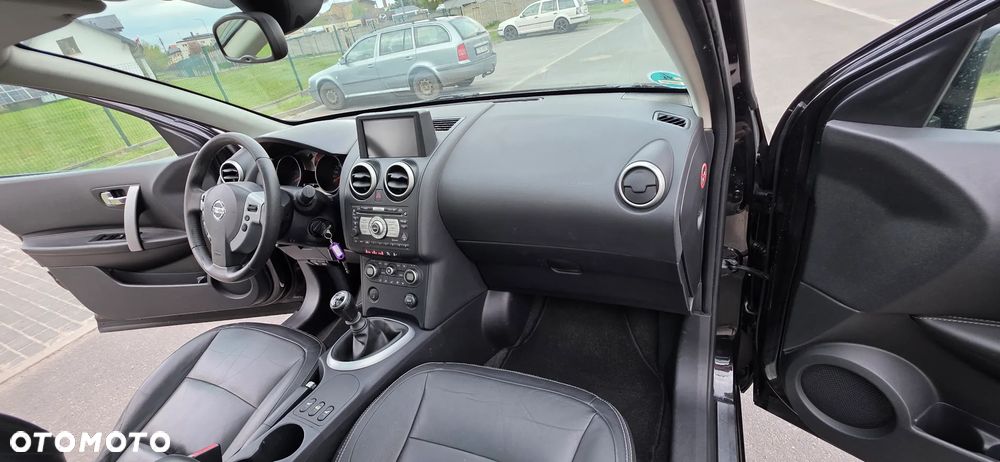 Nissan Qashqai 2.0 dCi Tekna EU5 - 24