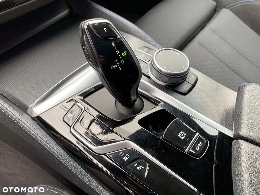 BMW Seria 5 530e M Sport sport - 12