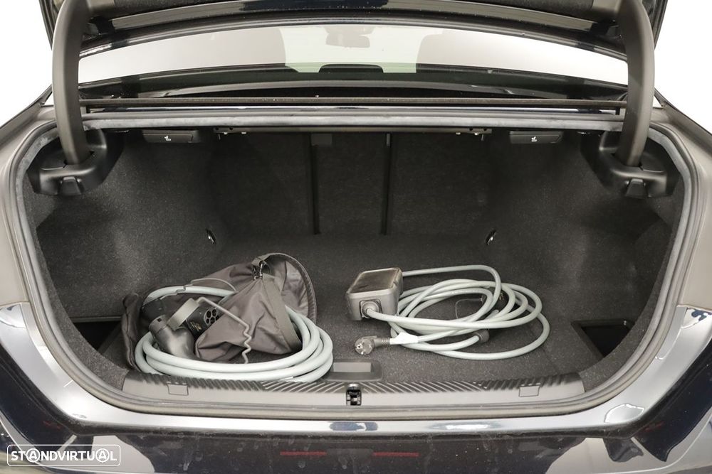 BMW i5 M60 xDrive - 30