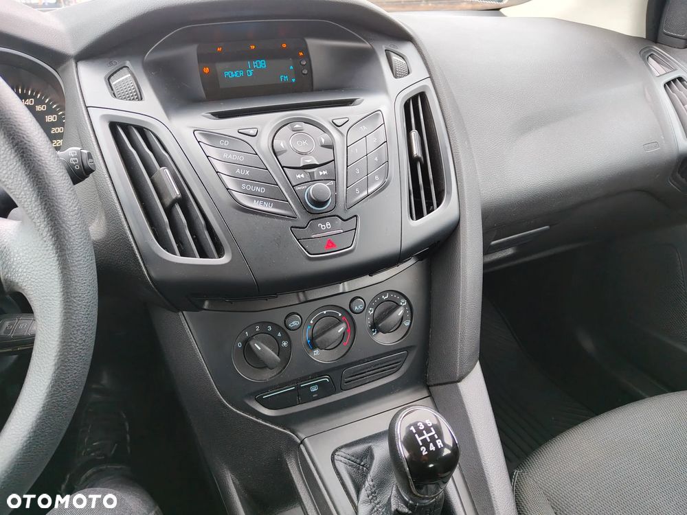 Ford Focus 1.6 Ambiente - 15