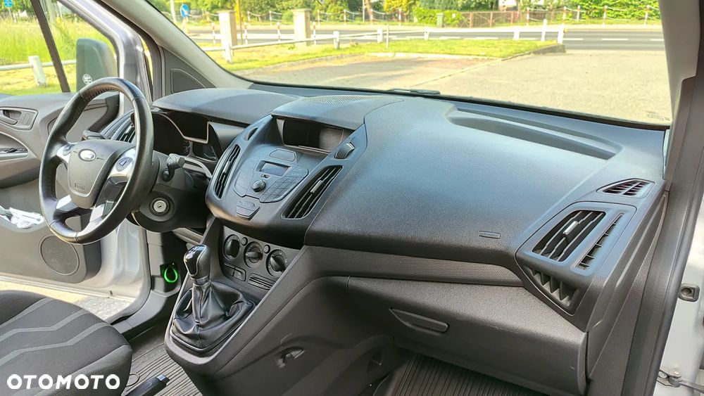Ford Trannsit connect - 17