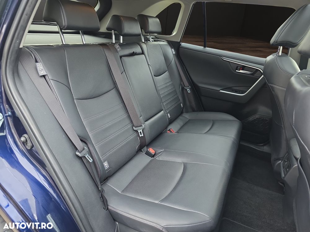 Toyota RAV4 - 17