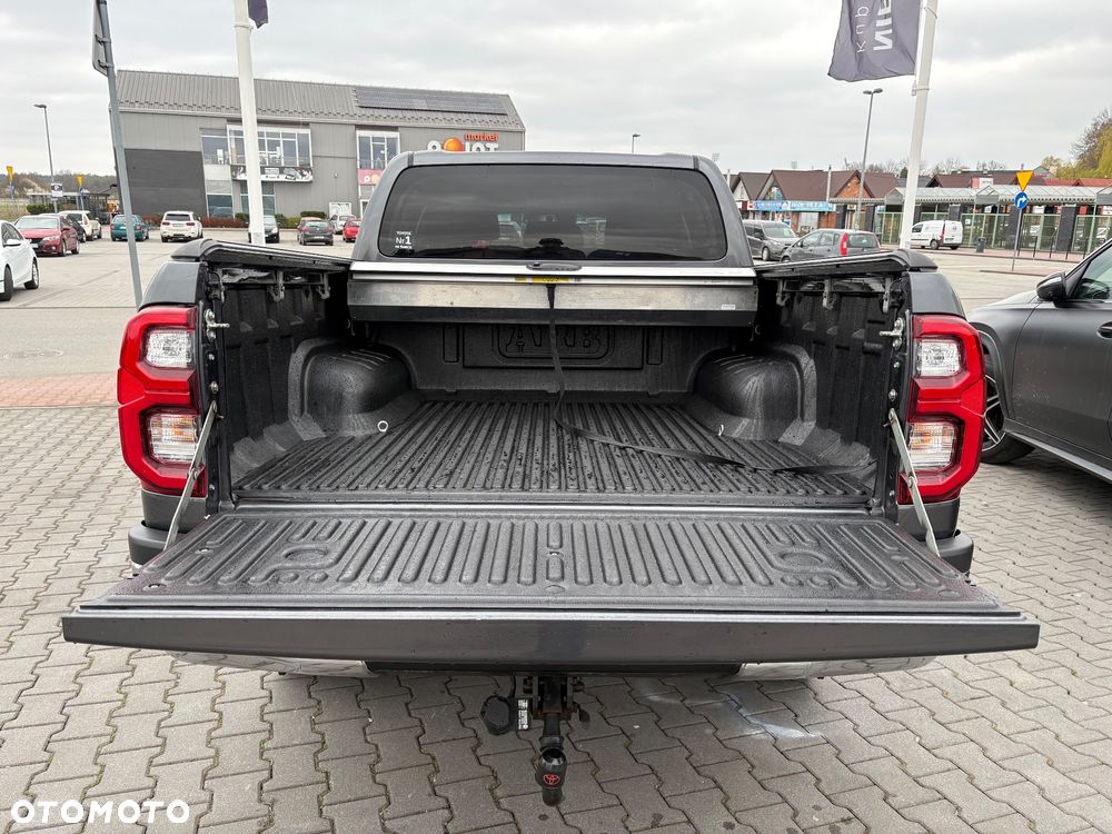 Toyota Hilux 2.8 D-4D Double Cab SR5+ 4x4 - 17