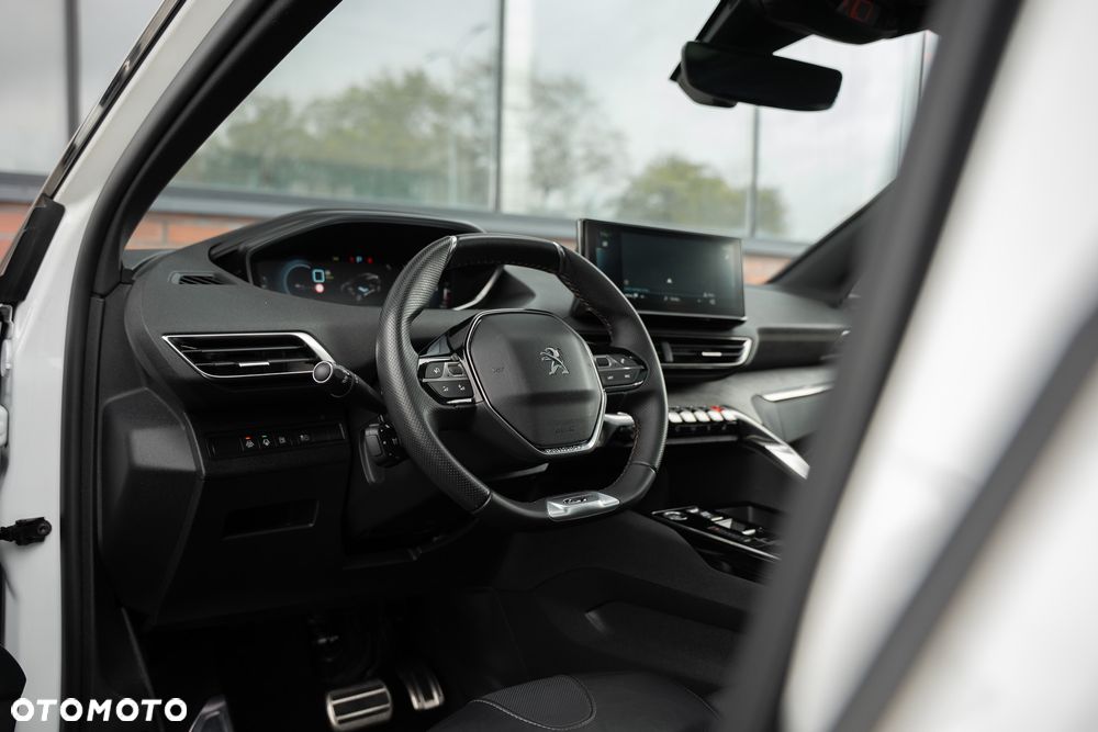 Peugeot 3008 1.6 PureTech HYbrid4 GT S&S EAT8 - 24