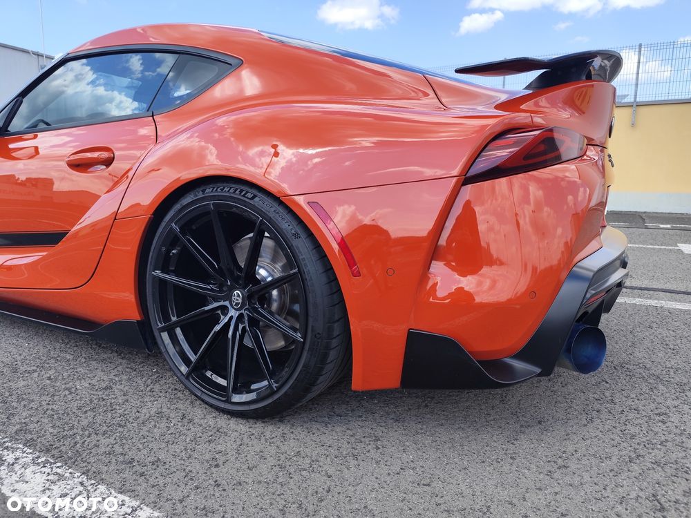 Toyota Supra - 33