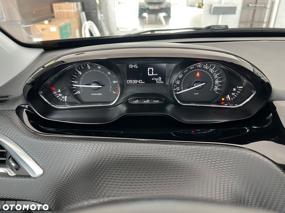 Peugeot 2008 1.2 Pure Tech Style - 29