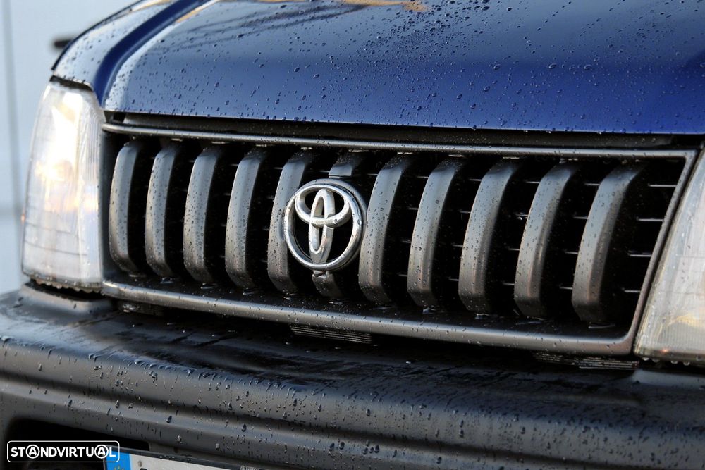 Toyota Land Cruiser 3.0 TD Pack 1 - 3