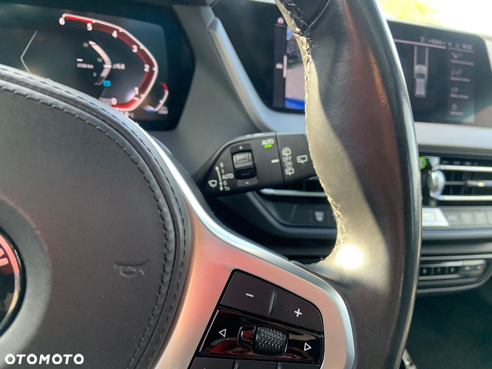 BMW Seria 1 118d Edition M Sport Shadow - 35