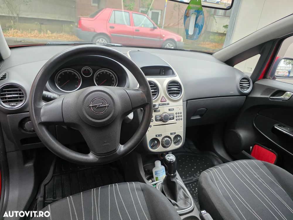 Opel Corsa 1.2i Essentia - 5