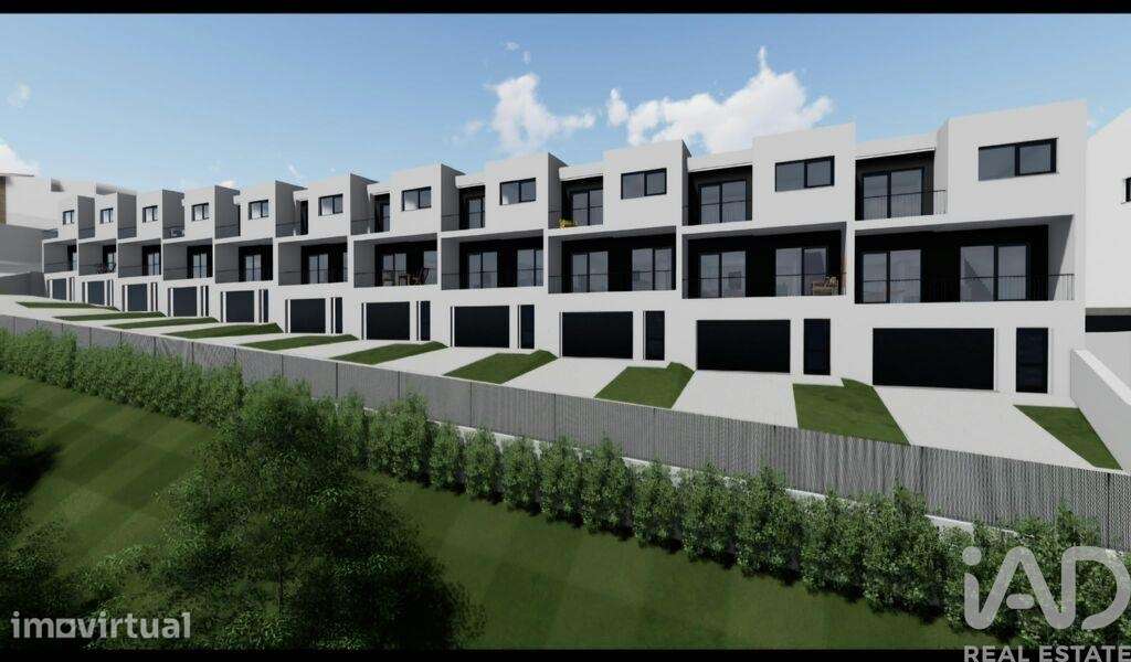 Casa / Villa T3 em Louredo de 234,00 m2 - Grande imagem: 4/8