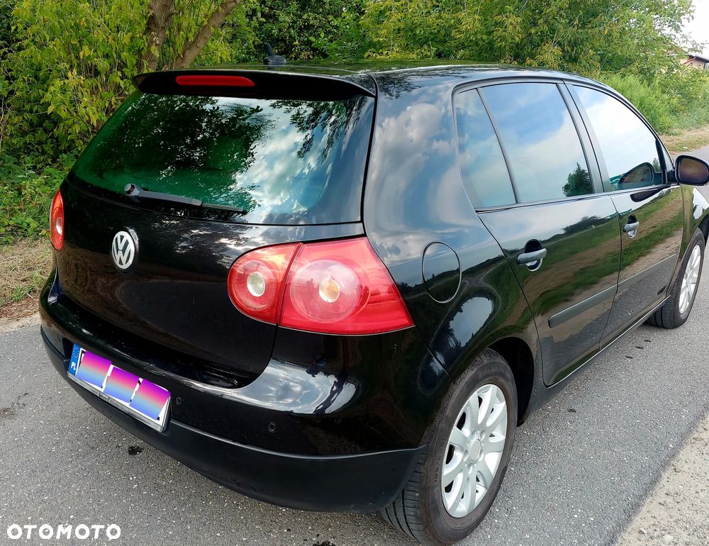 Volkswagen Golf 2.0 FSI Comfortline - 5