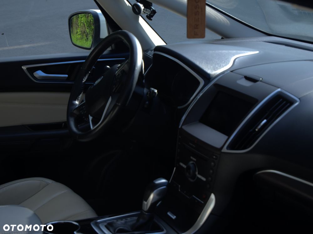 Ford S-Max 2.0 EcoBoost Titanium - 12