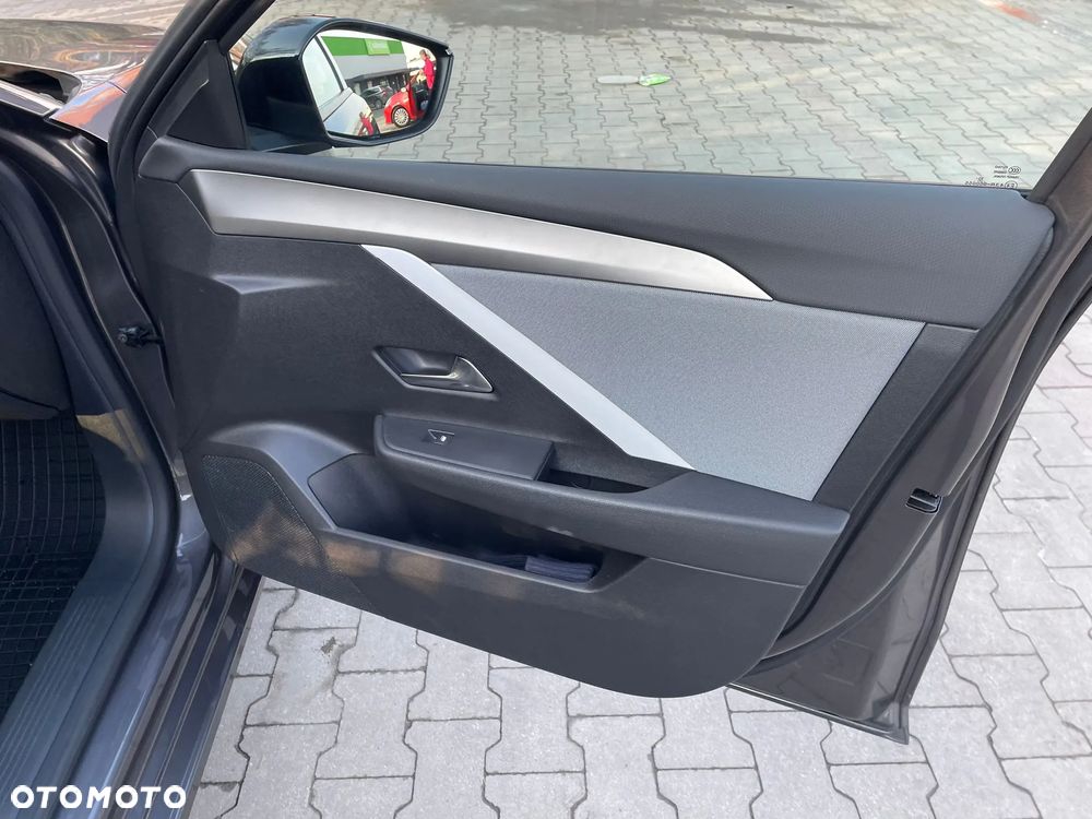 Opel Astra 1.2 T Edition S&S - 20