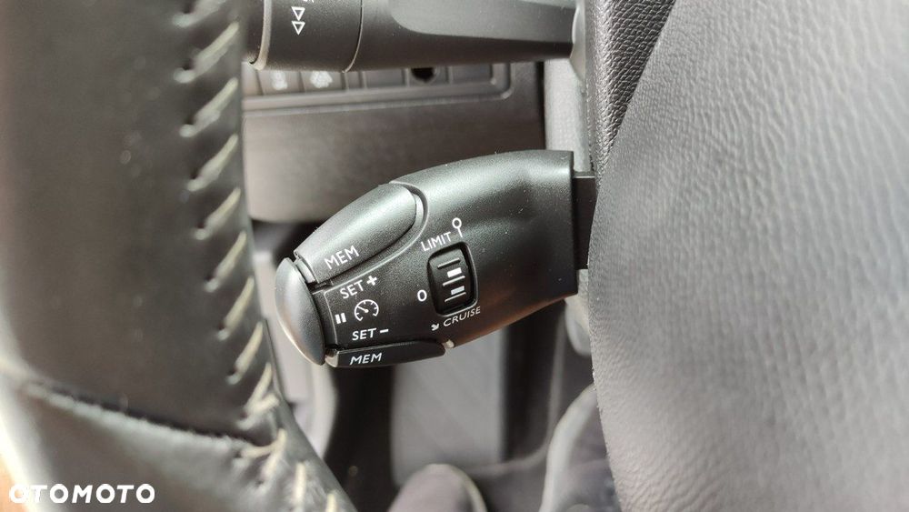 Peugeot 308 - 32