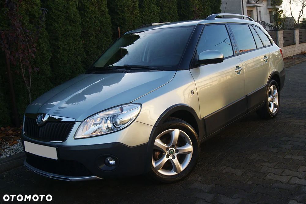 Skoda Fabia 1.2 TSI Scout - 1