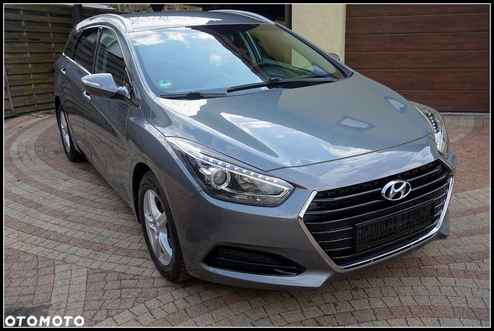 Hyundai i40 1.6 GDI Comfort + - 19