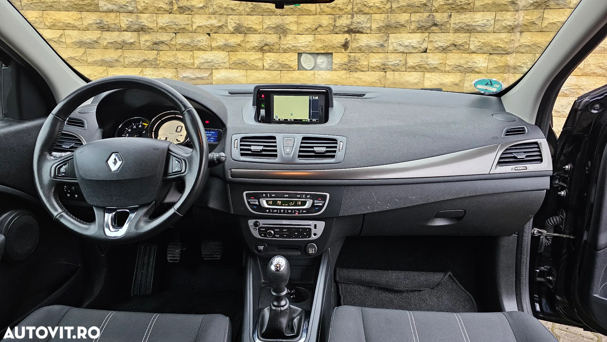 Renault Megane Grandtour ENERGY TCe 130 LIMITED - 9