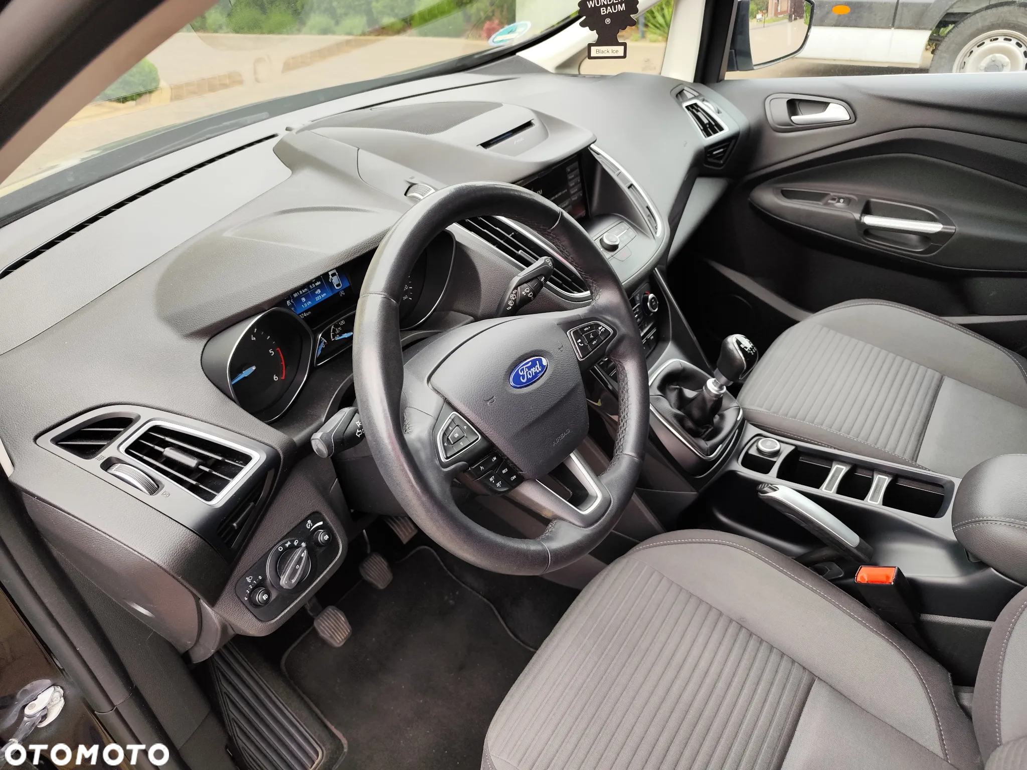 Ford C-MAX 1.5 TDCi Titanium - 19
