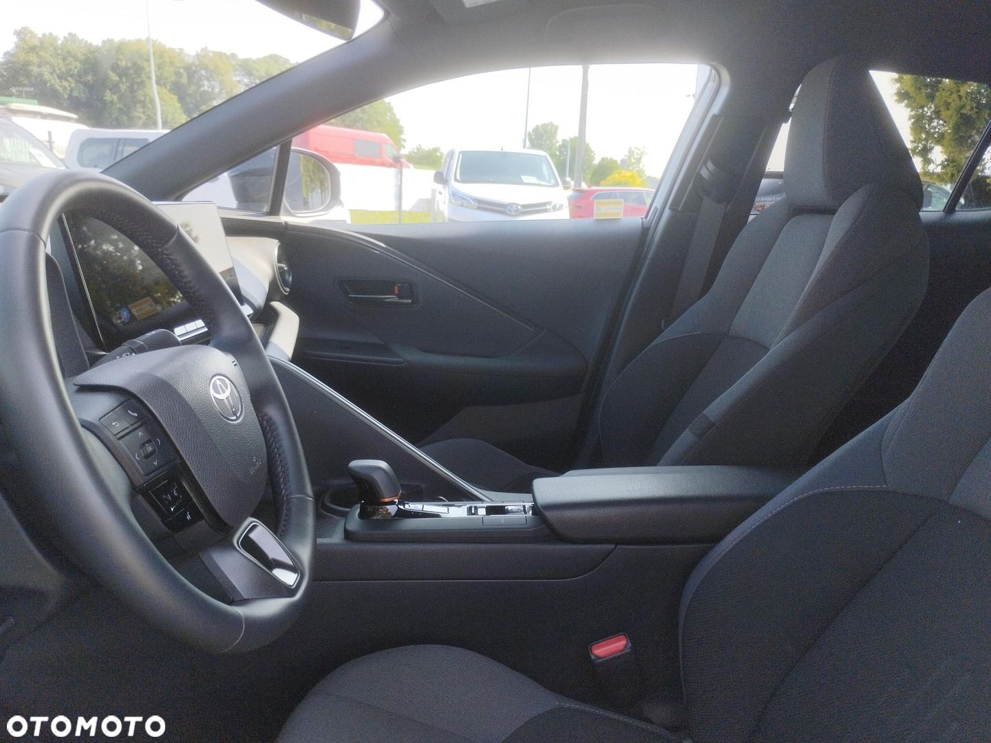 Toyota C-HR - 12