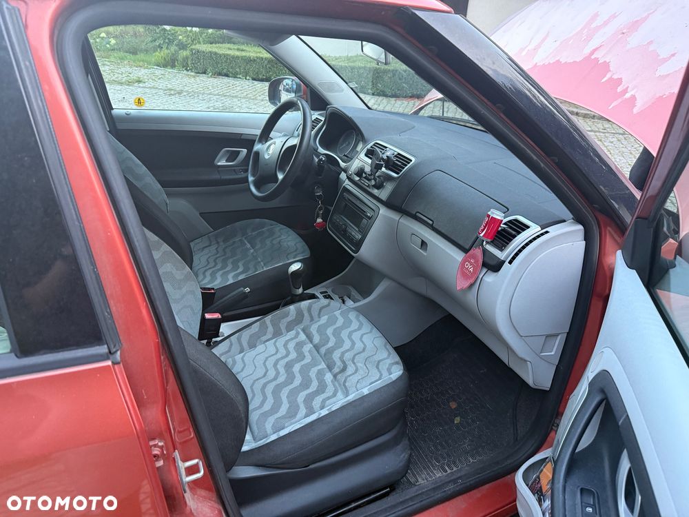 Skoda Fabia 1.4 16V Ambiente - 12