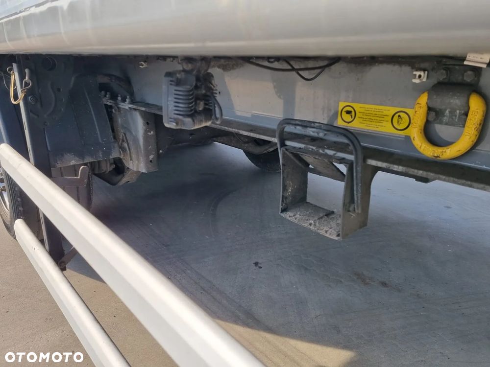 Stas Ruchoma podłoga 92m3 Podłoga 10 mm 2019 rok - 11