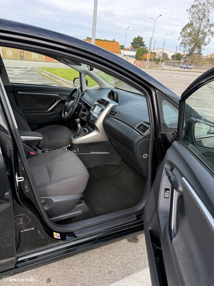 Toyota Verso 1.6 D-4D Comfort - 11