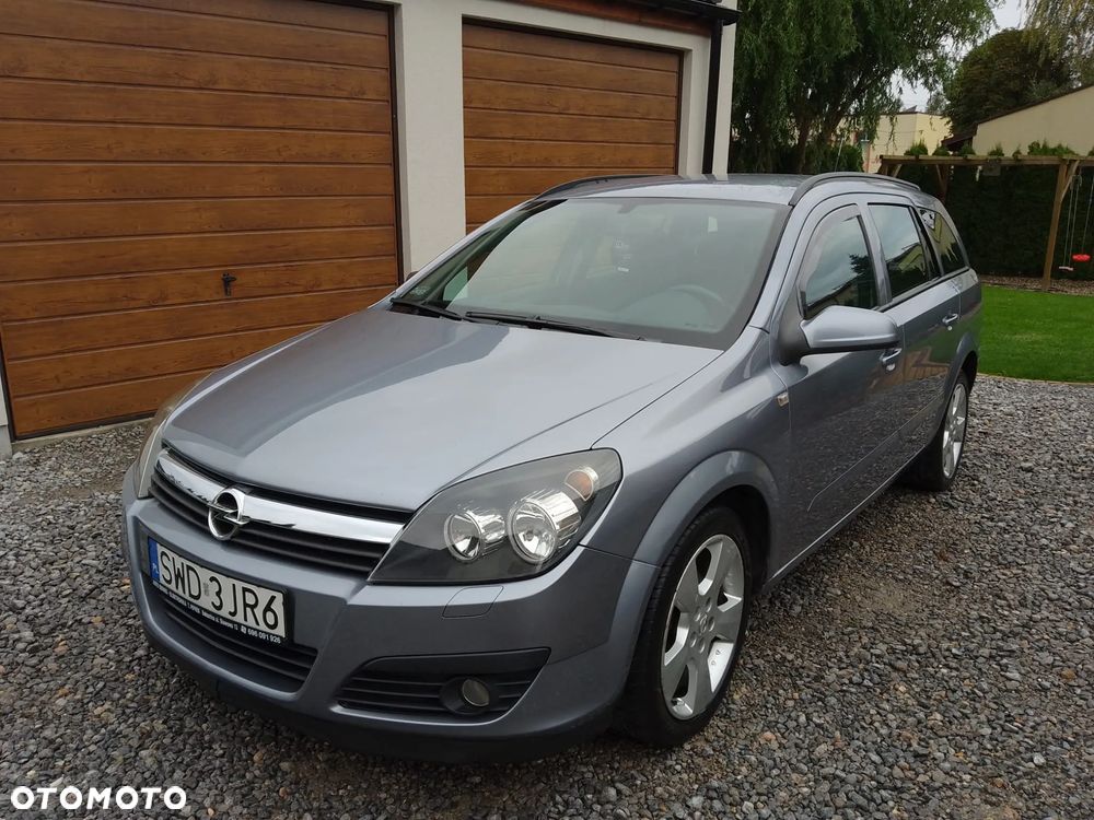 Opel Astra 1.6 Caravan - 4