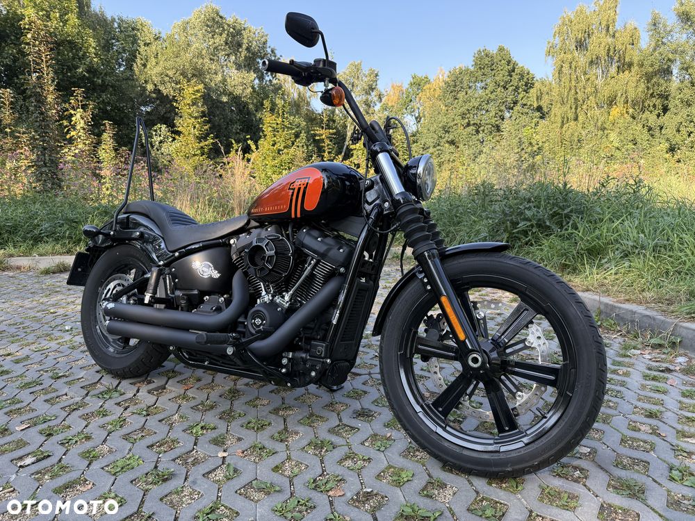Harley-Davidson Softail Street Bob - 2