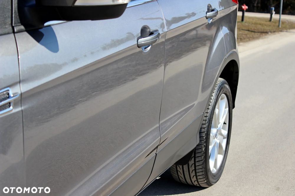 Ford Kuga 2.0 TDCi 4x4 Titanium - 15