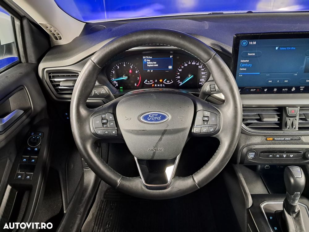 Ford Focus 1.0 EcoBoost MHEV Titanium - 12
