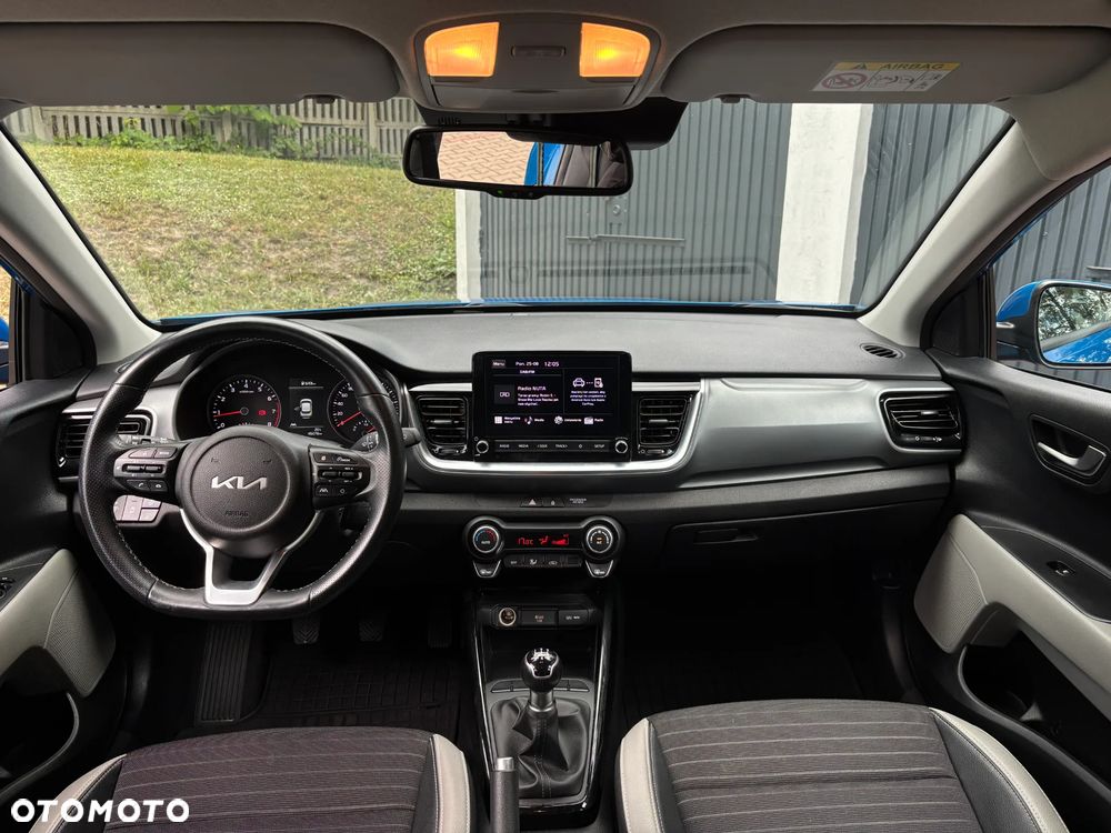 Kia Stonic 1.2 L - 11