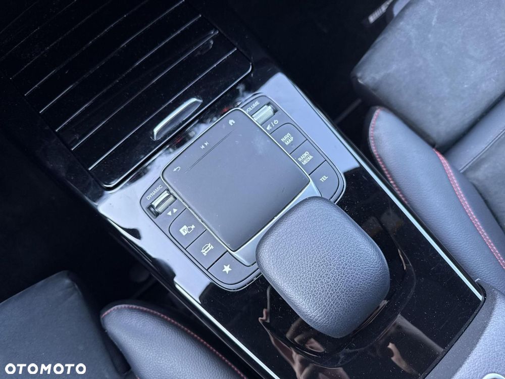 Mercedes-Benz CLA - 20