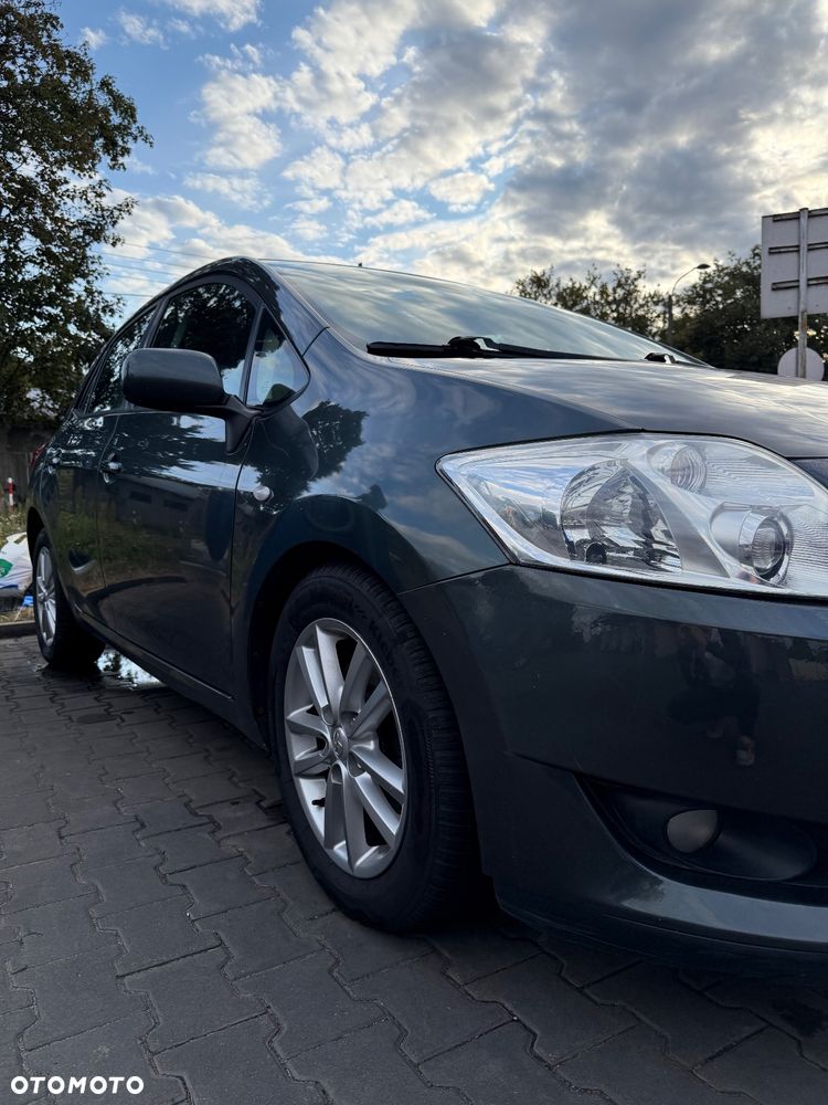 Toyota Auris 2.0 D-4D Premium - 4