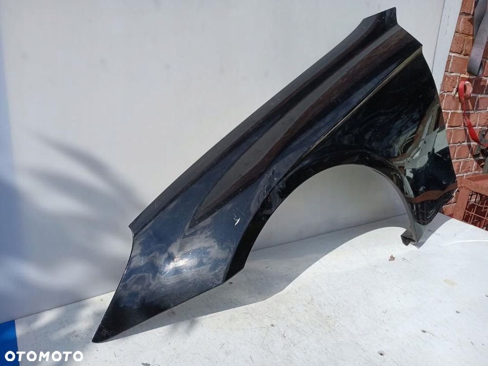 BŁOTNIK LEWY PRZÓD PRZEDNI MERCEDES CLS W219 C219 LAKIER 197 CZARNY - 2