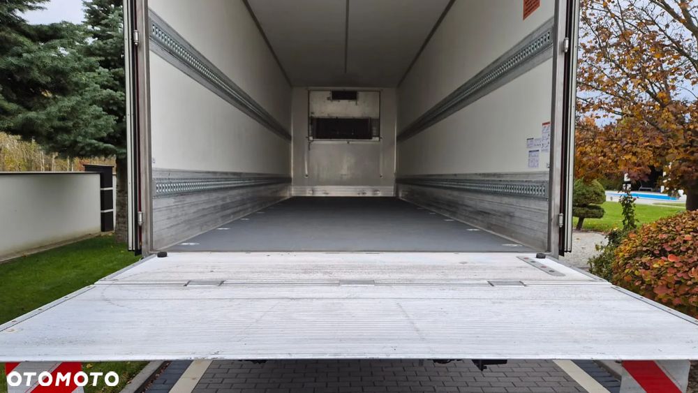 DAF XF 430/// 2022/// PRZEB: 188000 KM/// CHŁODNIA/// THERMO-KING/// WINDA/// STAN JAK NOWY! - 11