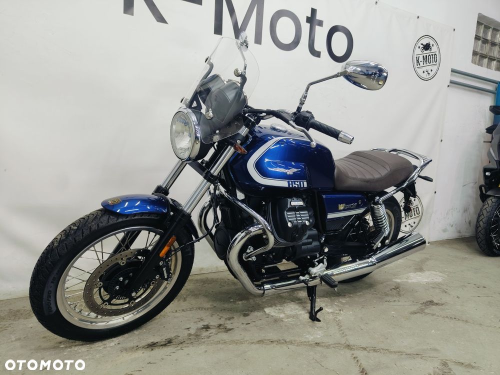 Moto Guzzi V7 - 19