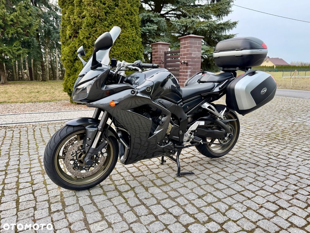 Yamaha FZ - 14