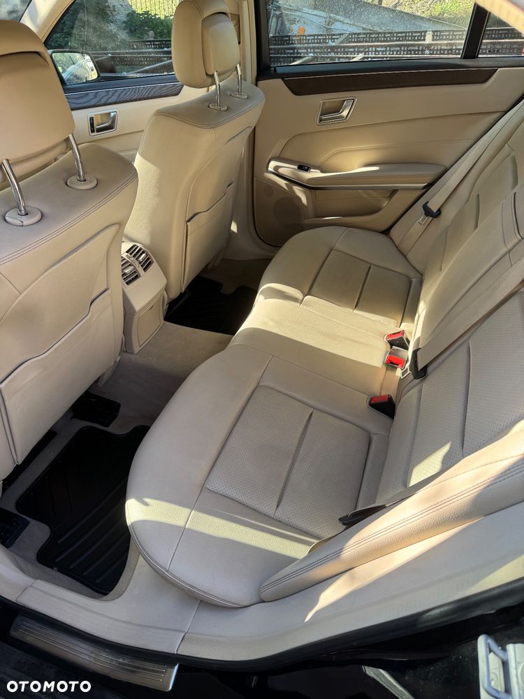 Mercedes-Benz Klasa E 220 BlueTEC 7G-TRONIC Elegance - 8