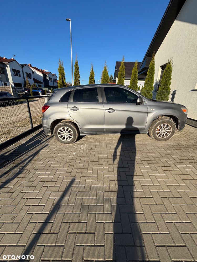 Mitsubishi ASX 1.6 ARCTIC - 2