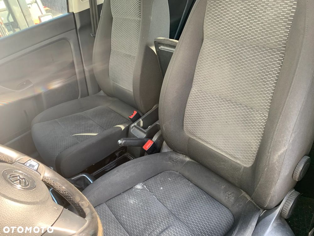VOLKSWAGEN GOLF PLUS 2009 *SAMOCHÓD NA CZĘŚCI* 4496 MASKA, LAMPA, DRZWI, LUSTERKO, ZDERZAK, GRILL, BŁOTNIK, KLAPA, BELKA, DESKA, FOTELE, KANAPA, ĆWIARTKA KIEROWNICA, TARCZE, ZACISKI, ZAWIESZENIE, KOMPLETNY PRZÓD, KOMPLETNY TYŁ, LICZNIK, ZEGARY, PRAWE LEWE PRZÓD TYŁ - 7