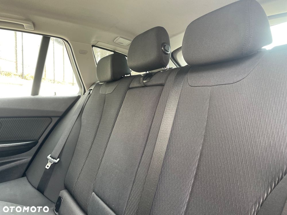 BMW Seria 3 - 19