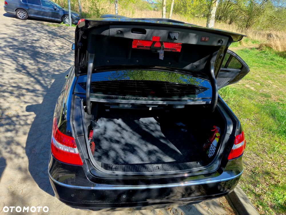 Mercedes-Benz Klasa E 350 CDI 4-Matic - 13