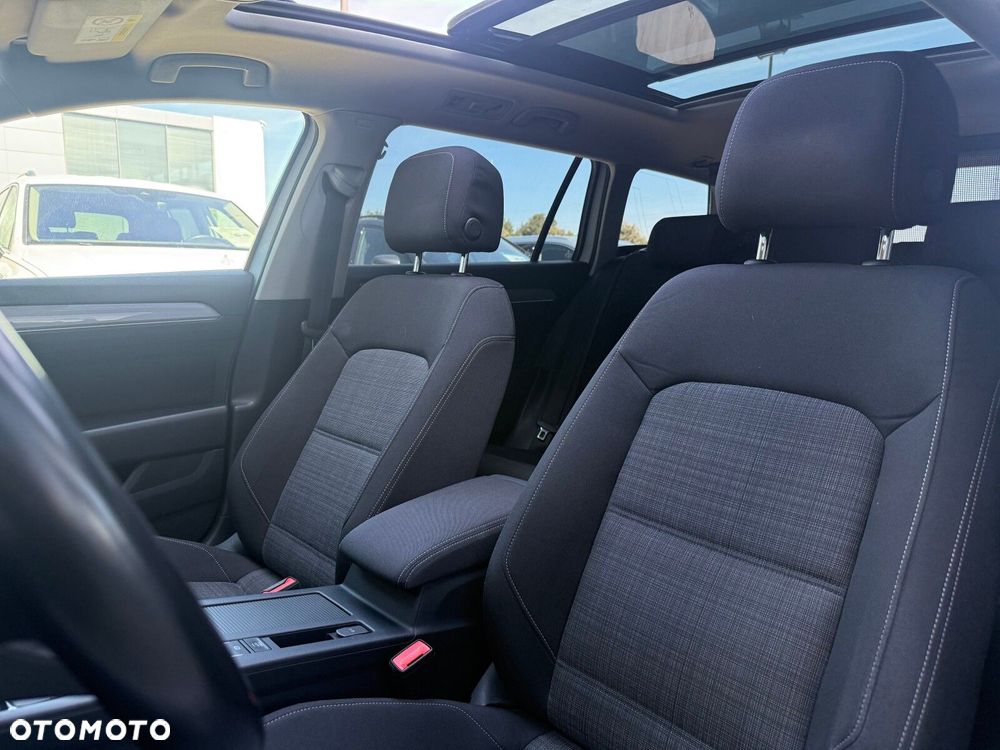 Volkswagen Passat Variant - 13