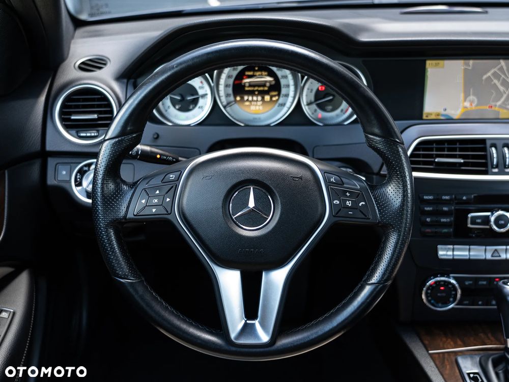 Mercedes-Benz Klasa C 250 CGI BlueEff - 19